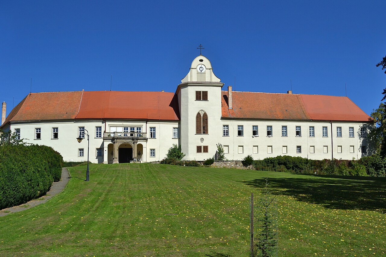 Behandlung der Dachstuhlkonstruktion des Schlosses Lomnice bei Tišnov
